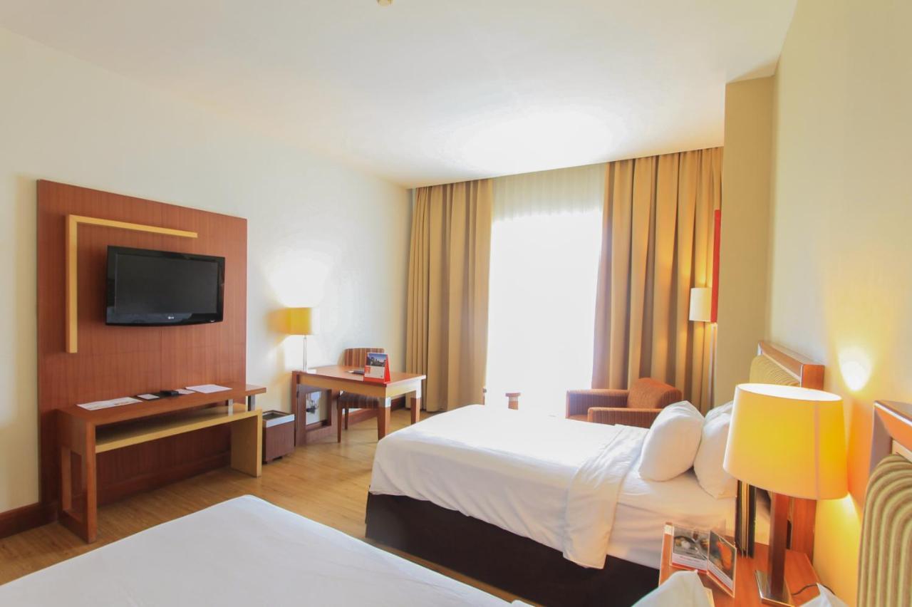 Swiss-Belhotel Maleosan Manado Extérieur photo