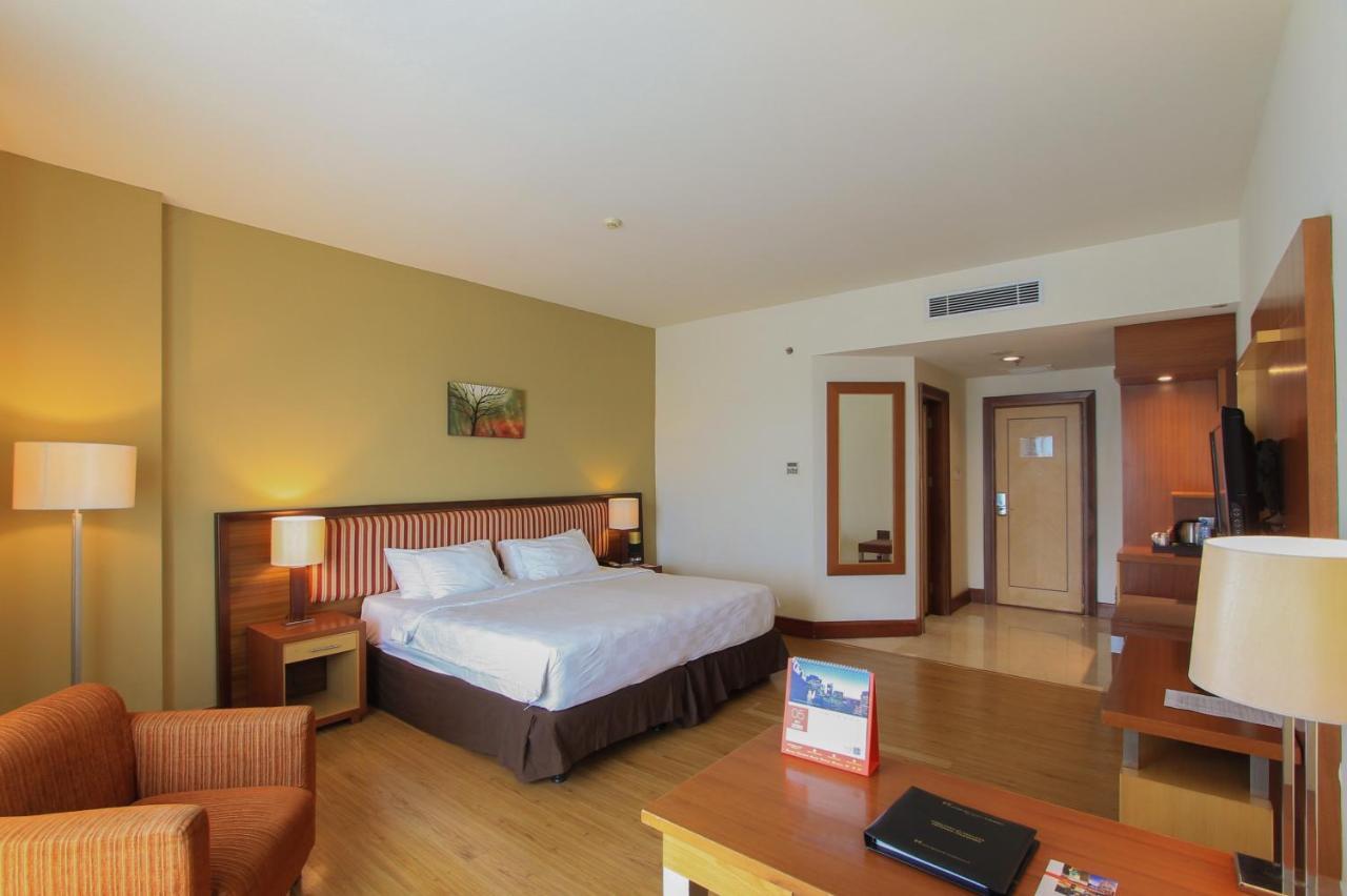 Swiss-Belhotel Maleosan Manado Extérieur photo