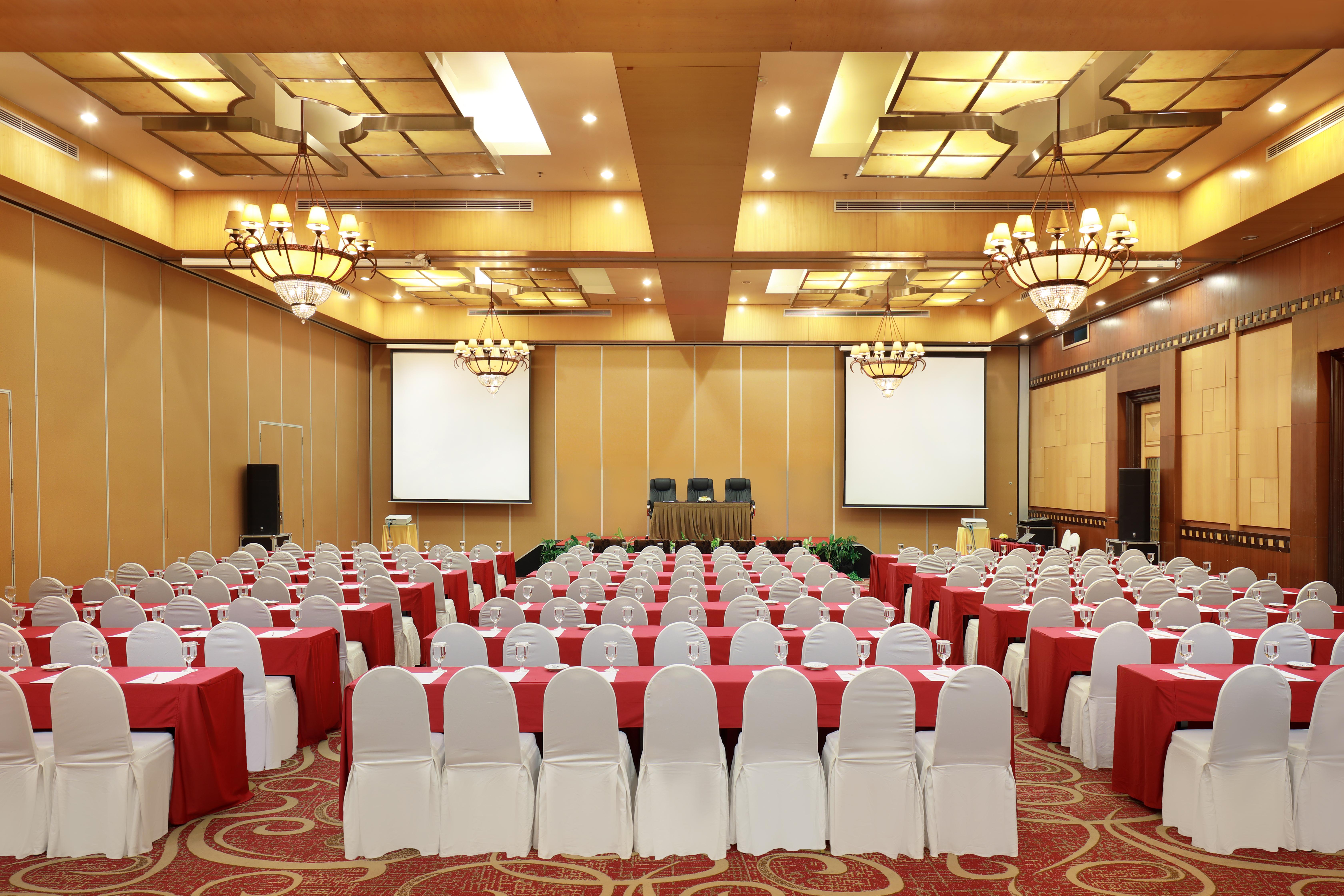 Swiss-Belhotel Maleosan Manado Extérieur photo