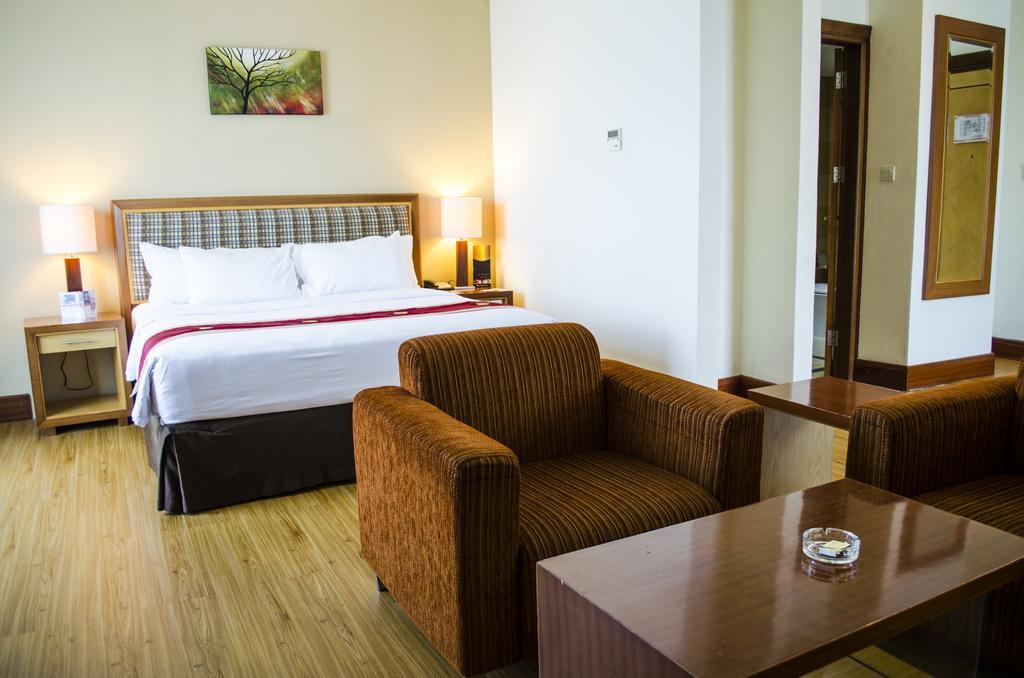 Swiss-Belhotel Maleosan Manado Extérieur photo